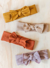 Load image into Gallery viewer, Little Bow Headband
